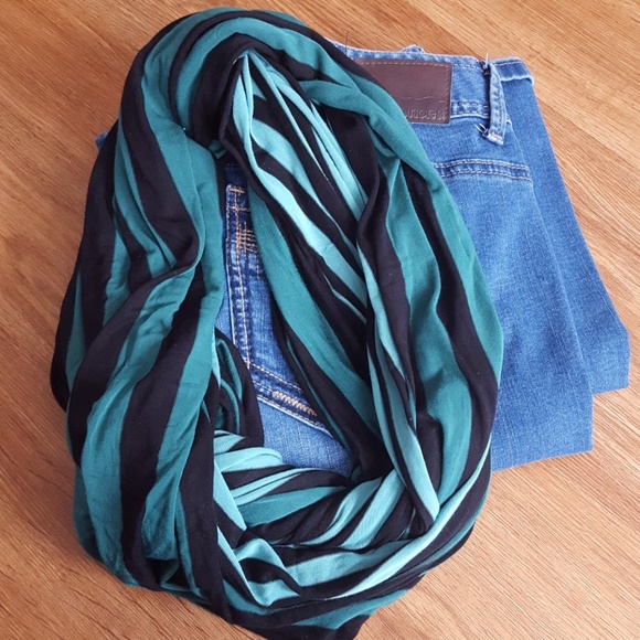 Express Accessories - Infinity wrap/nursing cover